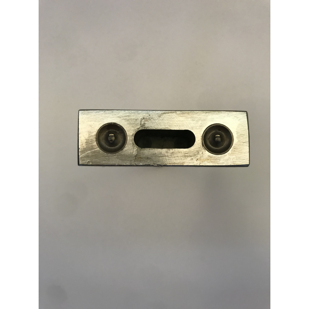 Double puncher for hollow rivets