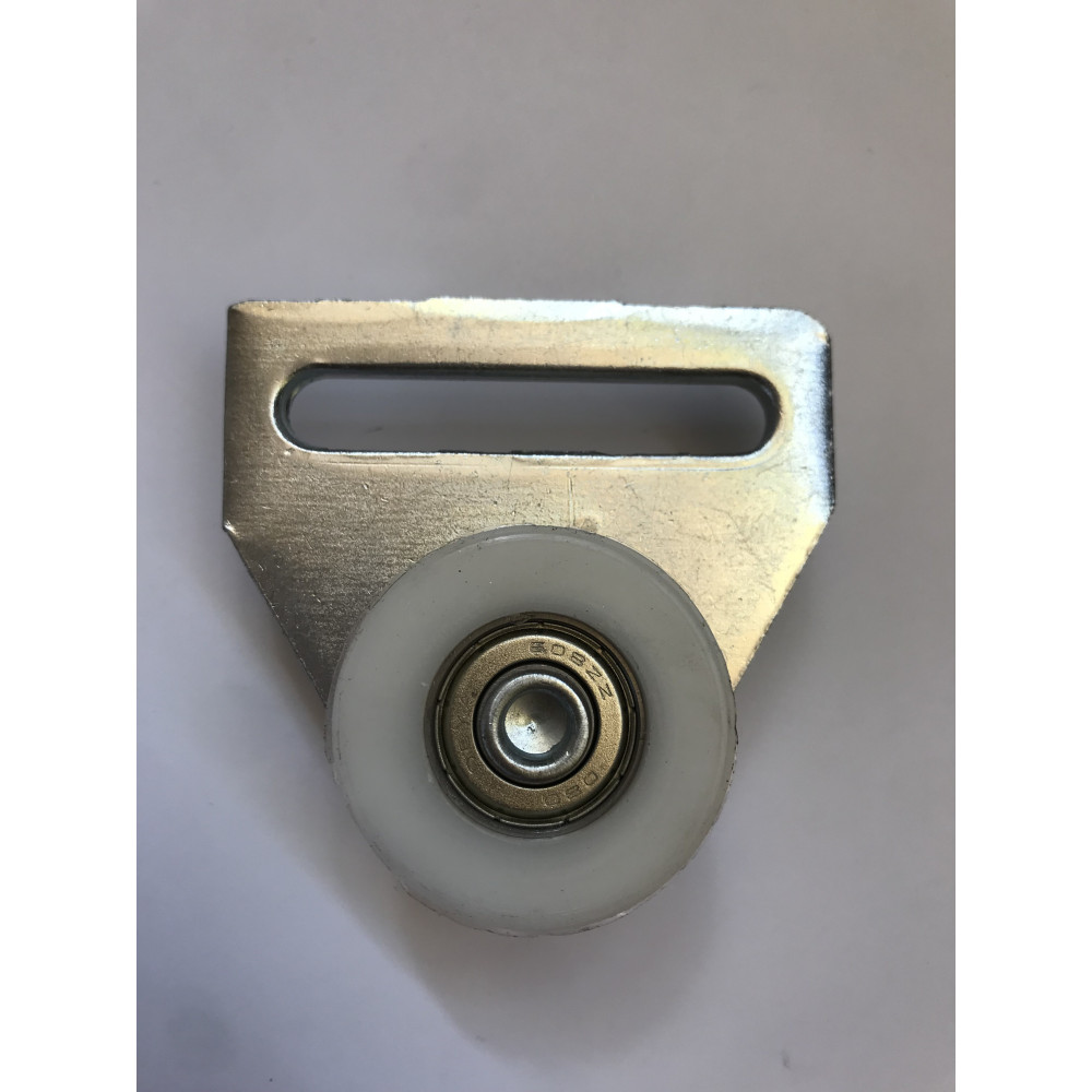 Roller wheel with belt attachment