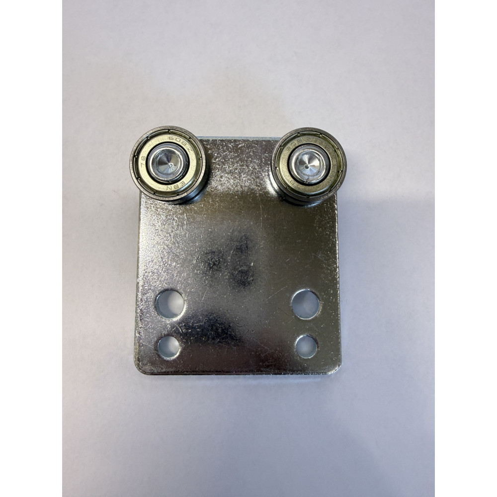 Tandem roller for curtain with rivet mountings