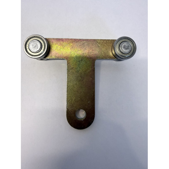 Tandem roller for curtain with one rivet mounting